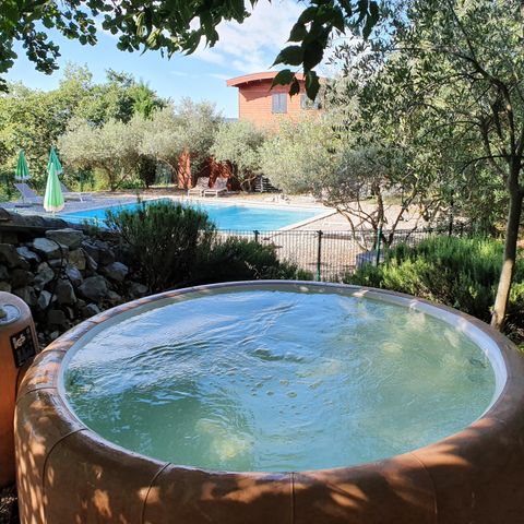 Lodge 2 persons - Air-conditioned gypsy caravan (Nuit d'Amour stay) / Private spa and romantic atmosphere / 2 people included