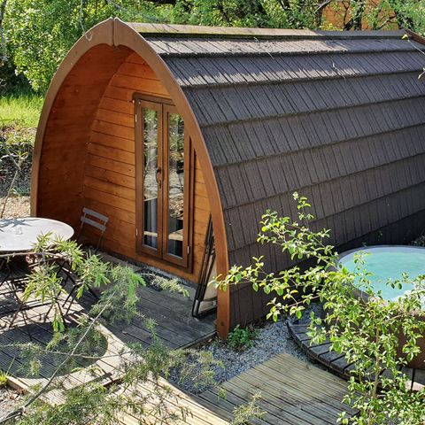 ALOJAMIENTO INUSUAL 3 personas - Cabaña en el bosque climatizada ( con desayuno y acceso ilimitado al Spa privado ) / 2 pers incluidas