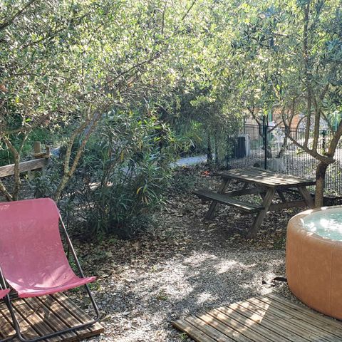Tenda 2 persone - TIPI LODGE 6 m² per 2 persone con colazione e vasca idromassaggio privata ad accesso illimitato