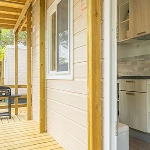 Mobilhome 4 personnes - Premium | 2 Ch. | 4 Pers. | Terrasse surélevée | Clim. | TV