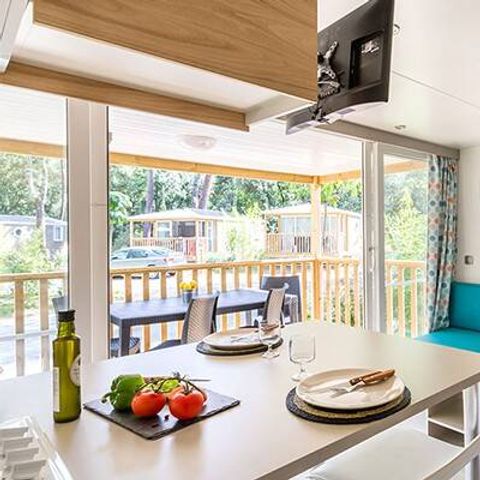 Bungalow 4 personen - Stacaravan | Premium Exclusief | 2 Slaapkamers | 4 Pers | Enig terras | Airconditioning | TV