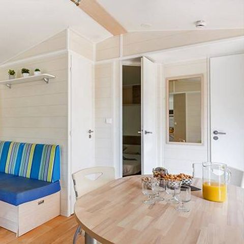 Stacaravan 4 personen - Stacaravan | Premium | 2 Slaapkamers | 4 Pers | Verhoogd terras | Airconditioning | TV