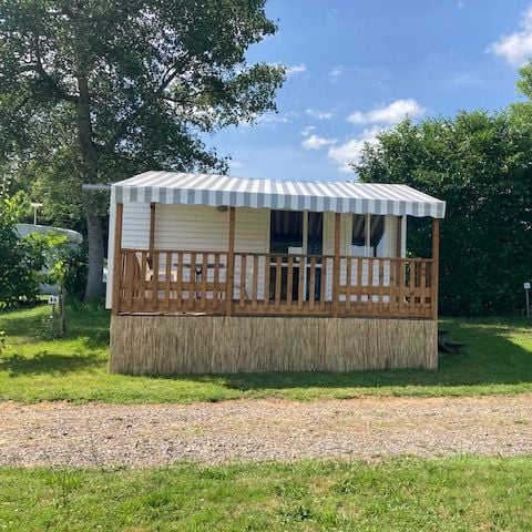 MOBILHOME 2 personnes - Mobil home BLEULAGON 2/4 pers - personnes supplémentaires possible en supplément, contacter le camping