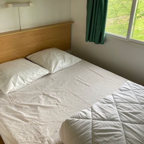 Stacaravan 2 personen - Stacaravan BLEULAGON 2/4 pers - extra personen mogelijk tegen betaling, neem contact op met de camping