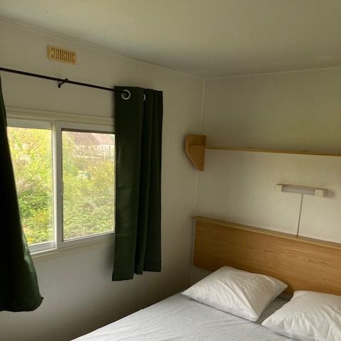 MOBILE HOME 2 people - Mobile home KIWIKISS 5/7 pers - additional persons possible at extra cost, contact the campsite