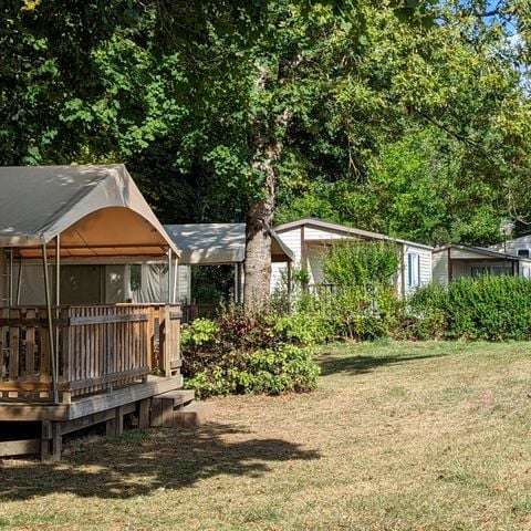 Tente en toile et en bois 5 personnes - INSOLITE LODGE sans sanitaires