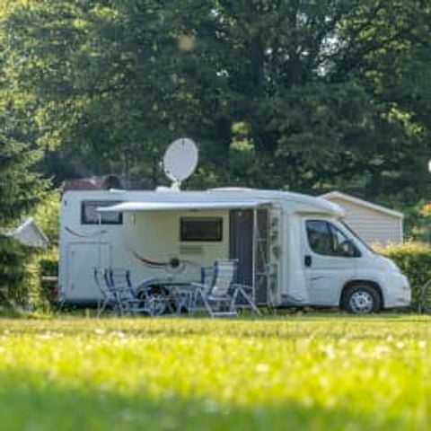 STAANPLAATS - Standplaats **