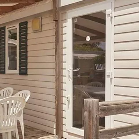 CASA MOBILE 6 persone - Comfort | 2 Camere da letto | 4/6 Persone | Terrazza rialzata | Aria condizionata