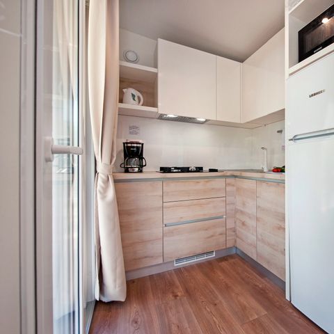 BUNGALOW 6 personnes - Comfort XL | 2 Ch. | 4/6 Pers. | Terrasse surélevée | 2 SDB | Clim. | TV