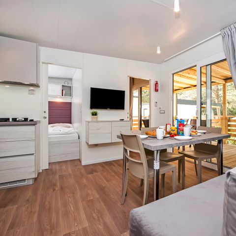 BUNGALOW 6 personnes - Comfort XL | 3 Ch. | 6 Pers. | Terrasse surélevée | 2 SDB | Clim. | TV