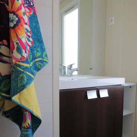 Mobilheim 3 Personen - CONFORT 27m² 2 Zimmer - integrierte überdachte Terrasse und Geschirrspüler