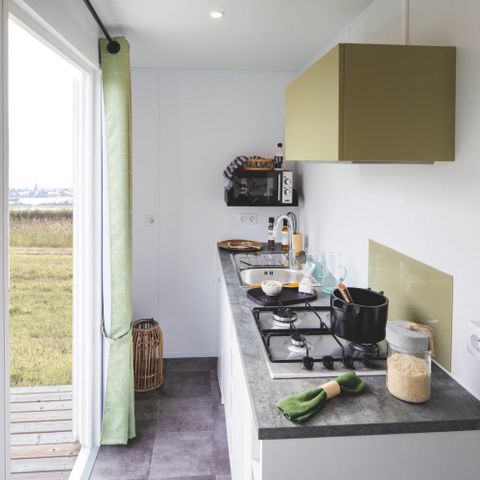 BUNGALOW 4 personnes - Mobil-Home CONFORT 28m² 2 chambres avec terrasse couverte