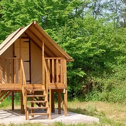 TENTE 2 personnes - Tente Lodge Rando sur pilotis, 5,7m² 1 chambre avec terrasse sans sanitaire et cuisine