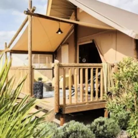 TENDA DA CAMPEGGIO 6 persone - Lodge Tent Camelia 4 Camere 6 Persone *** (in francese)