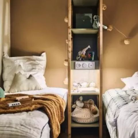 Tent 6 personen - Lodge Tent Camelia 4 Kamers 6 Personen *** (in het Frans)