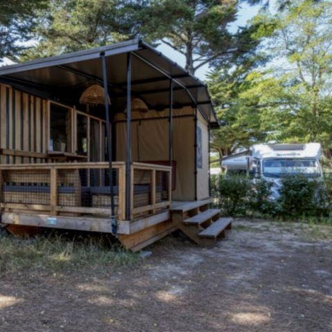 TENTE TOILE ET BOIS 5 personnes - Tiny Logde 2ch 5p avec vue forêt