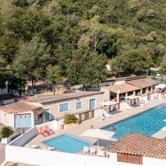 Camping  Au Vallon Rouge - Camping Alpes-Maritimes