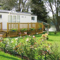 Flower Camping Ile Des Trois Rois - Camping Eure