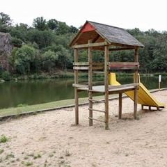 Camping Au Lac d'Hautibus - Camping Deux-Sevres