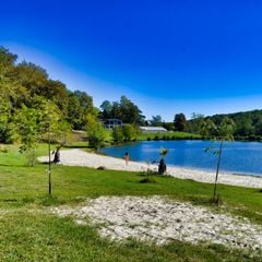  Camping Naturiste du Lac de Lislebonne - Camping Lot y Garona