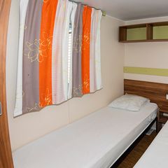 MOBILHOME 6 personnes - AUBRAC pour 4/6 personnes (2 chambres)