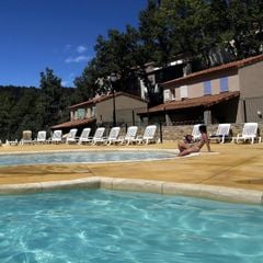 Résidence-Club Le Domaine des Hauts de Salavas - Camping Ardèche