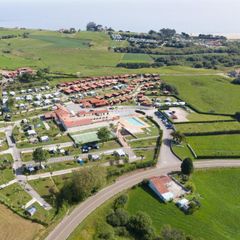 Camping Caravaning Playa de Oyambre - Camping Marches-Italie