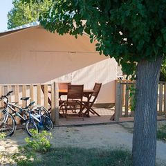 Camping Cote Du Soleil A Serignan Tarifs Et Reservations