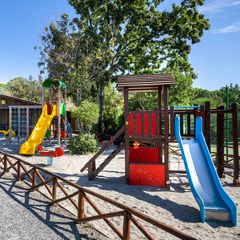 Camping & Village Montescudaio - Camping Pise