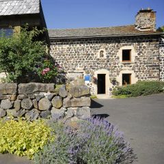 Village Vacances Les Sucs en Velay - Camping Haute-Loire