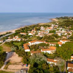 VVF Villages Sainte-Marie-de-Re - Camping Charente-Marítimo