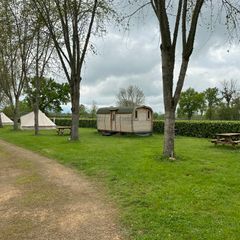 Camping & Bistrot de Messeugne - Camping Saona y Loira