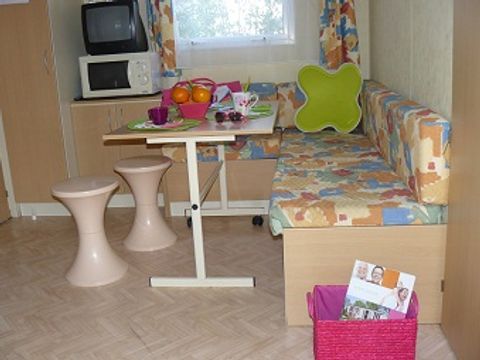 MOBILHOME 4 personnes - 4 personnes - terrasse semi couverte