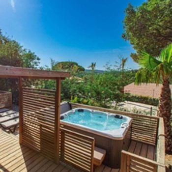 Hébergement avec jacuzzi privatif