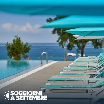 La tua estate senza folla: spiagge libere, clima ideale e relax al 100%!