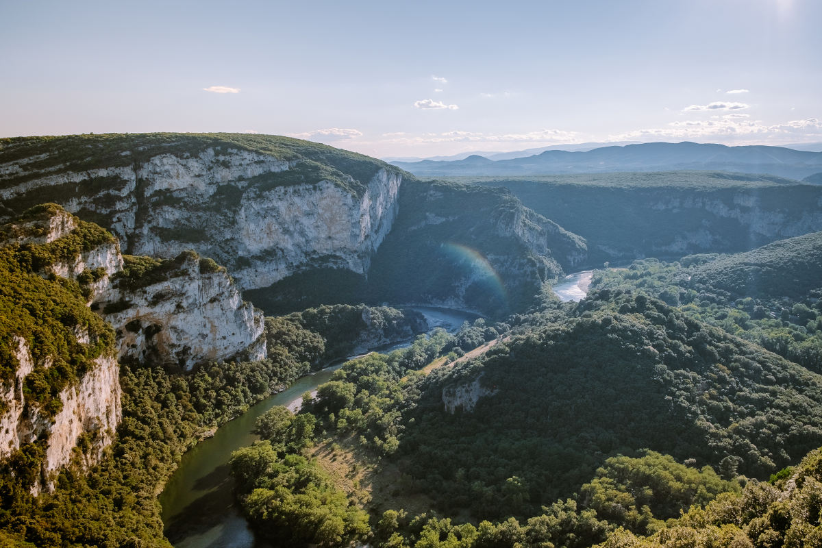 Vallon-Pont-D-arc-in-Ardeche-Frankrijk